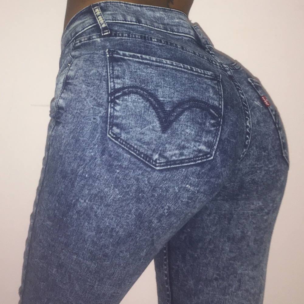 Levi jeans